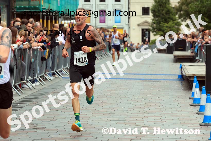Darlington 10k, 2024 Darlington 10k and Junior 3k Road Race.  Photo: David T. Hewitson/Sports for All Pics
